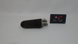 ESTRIBO DELANTERO DERECHO SUZUKI V-STROM 650 04-07